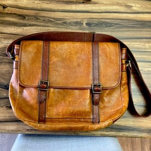 Men’s Fossil messenger bag